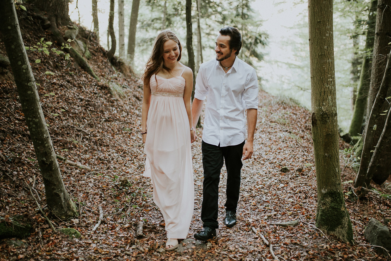 evelyn-denis_engagement-photo-shoot-in-pforzheim_4